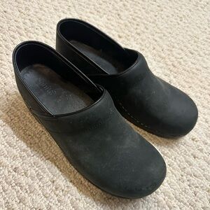 Black oiled leather Sanita clog size 44